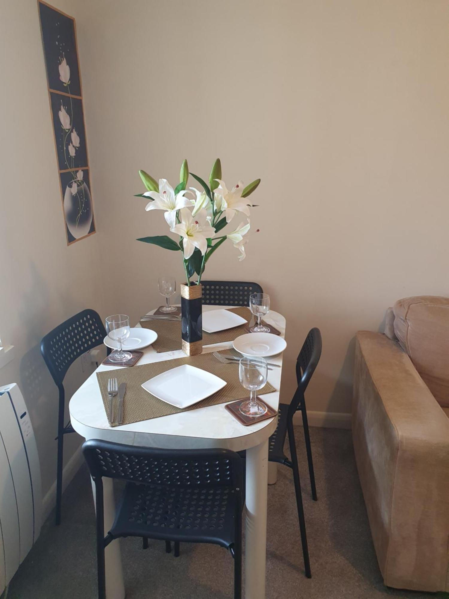 Lovely 1Bedrood Apartment Guildford Eksteriør billede