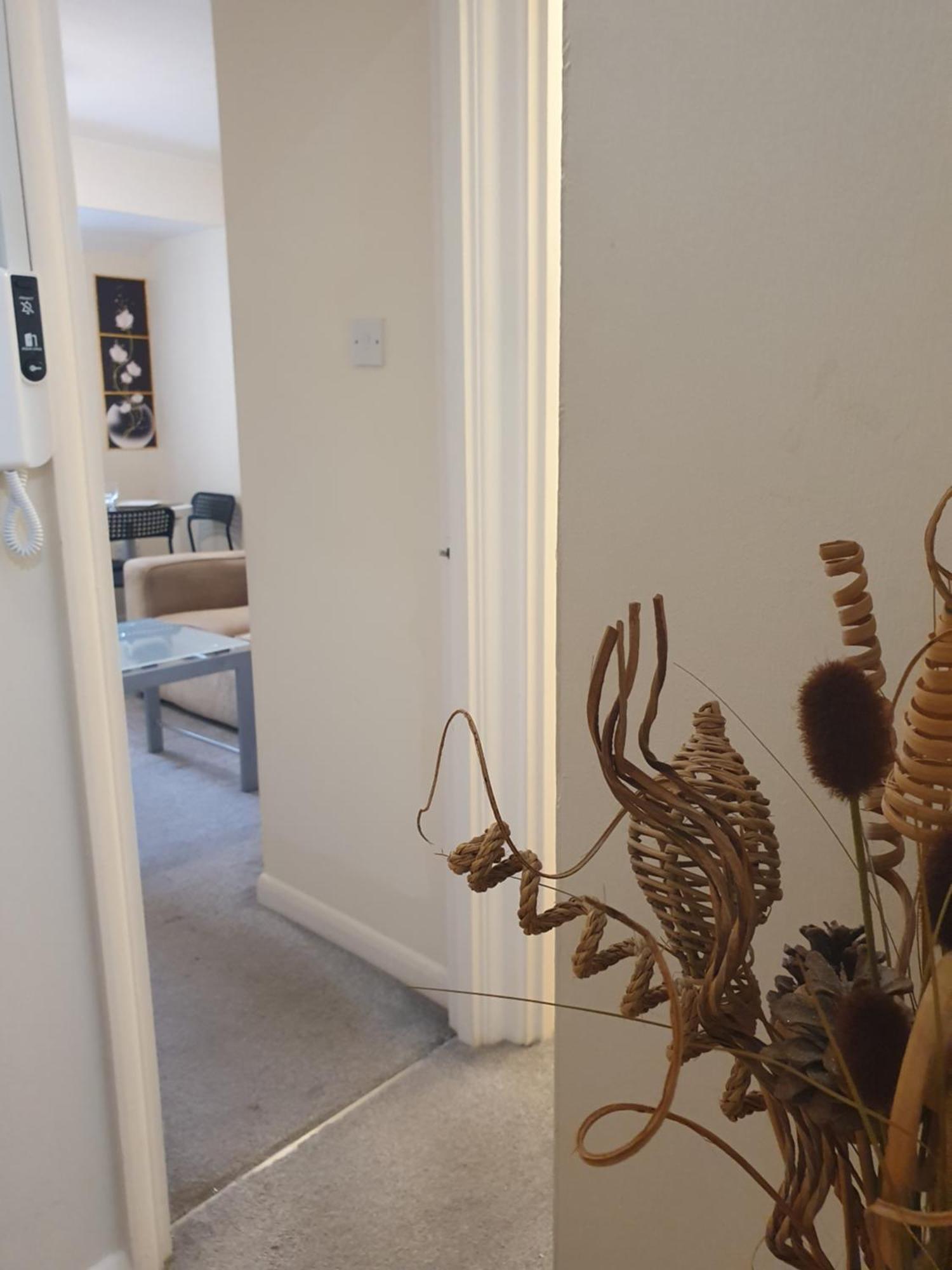 Lovely 1Bedrood Apartment Guildford Eksteriør billede