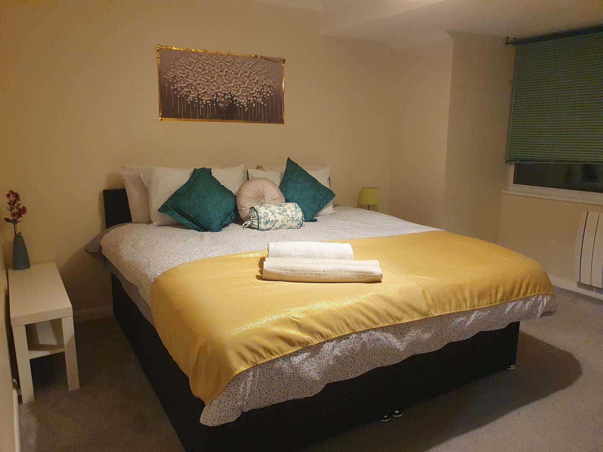 Lovely 1Bedrood Apartment Guildford Eksteriør billede