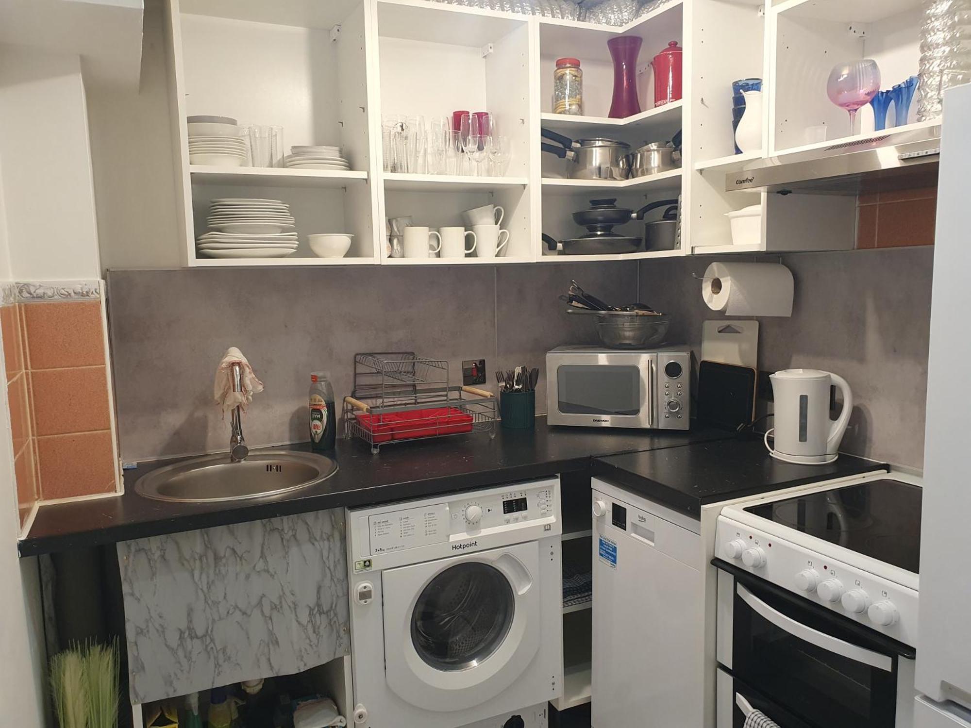 Lovely 1Bedrood Apartment Guildford Eksteriør billede