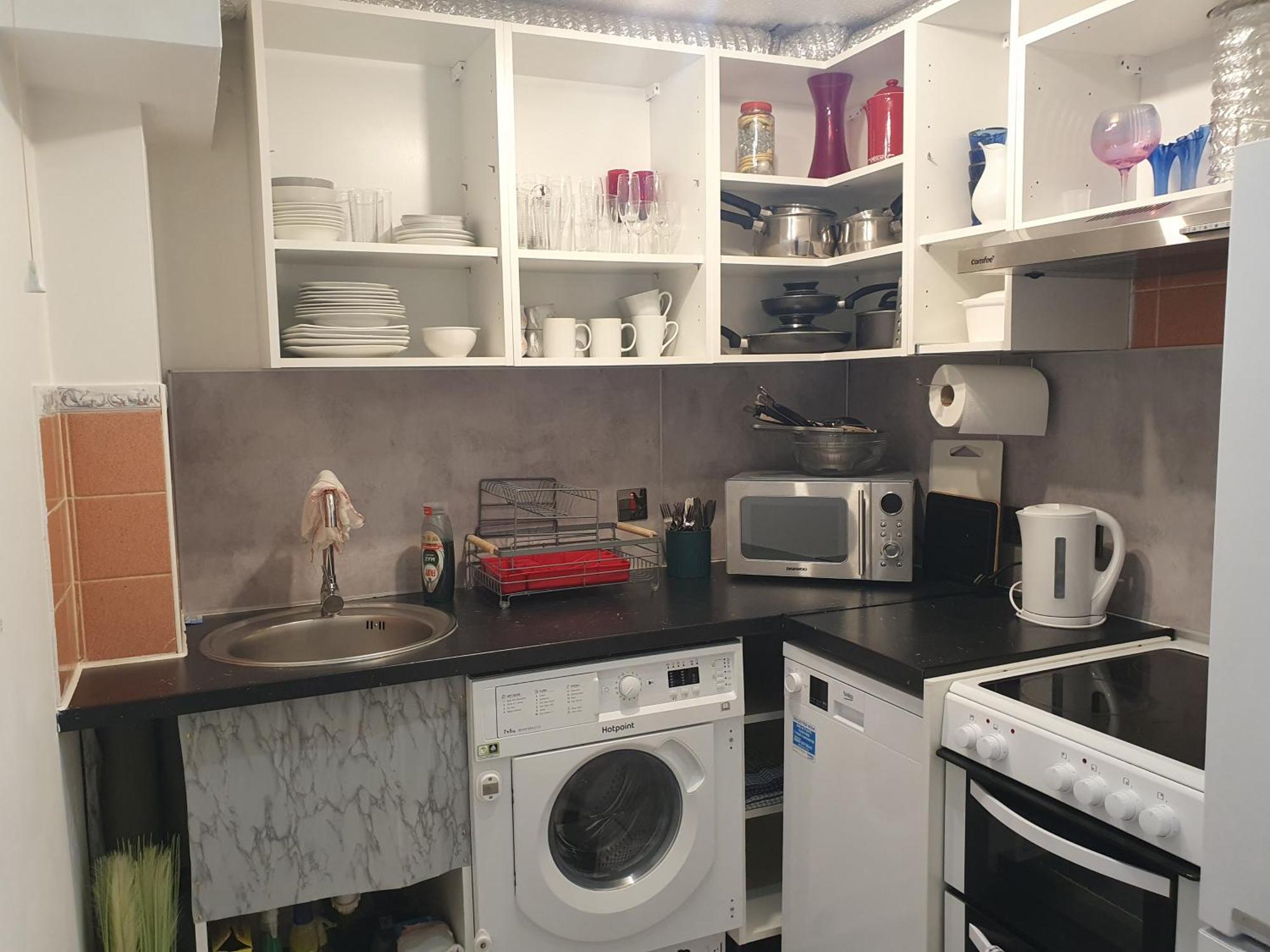Lovely 1Bedrood Apartment Guildford Eksteriør billede