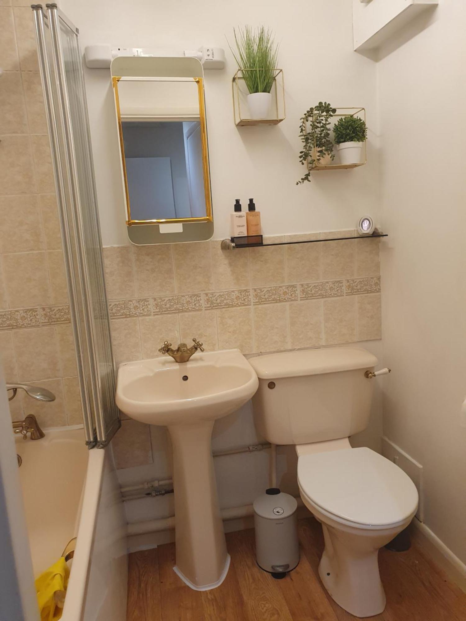 Lovely 1Bedrood Apartment Guildford Eksteriør billede