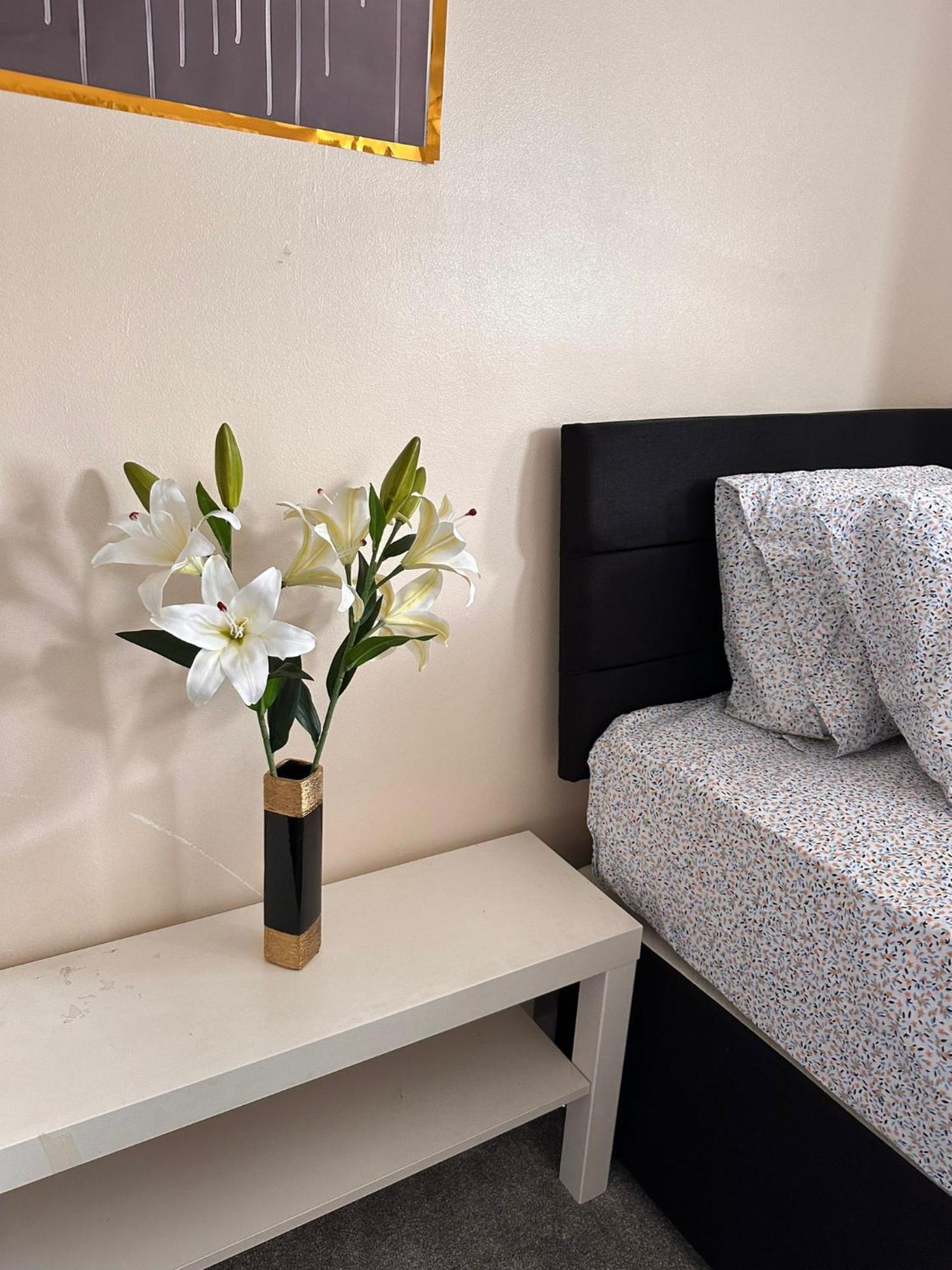 Lovely 1Bedrood Apartment Guildford Eksteriør billede
