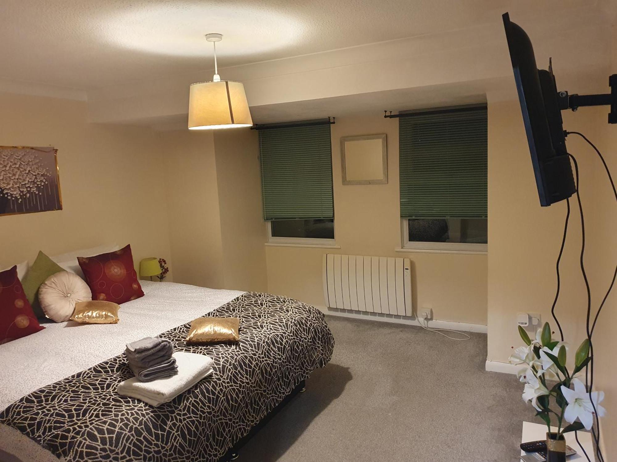 Lovely 1Bedrood Apartment Guildford Eksteriør billede