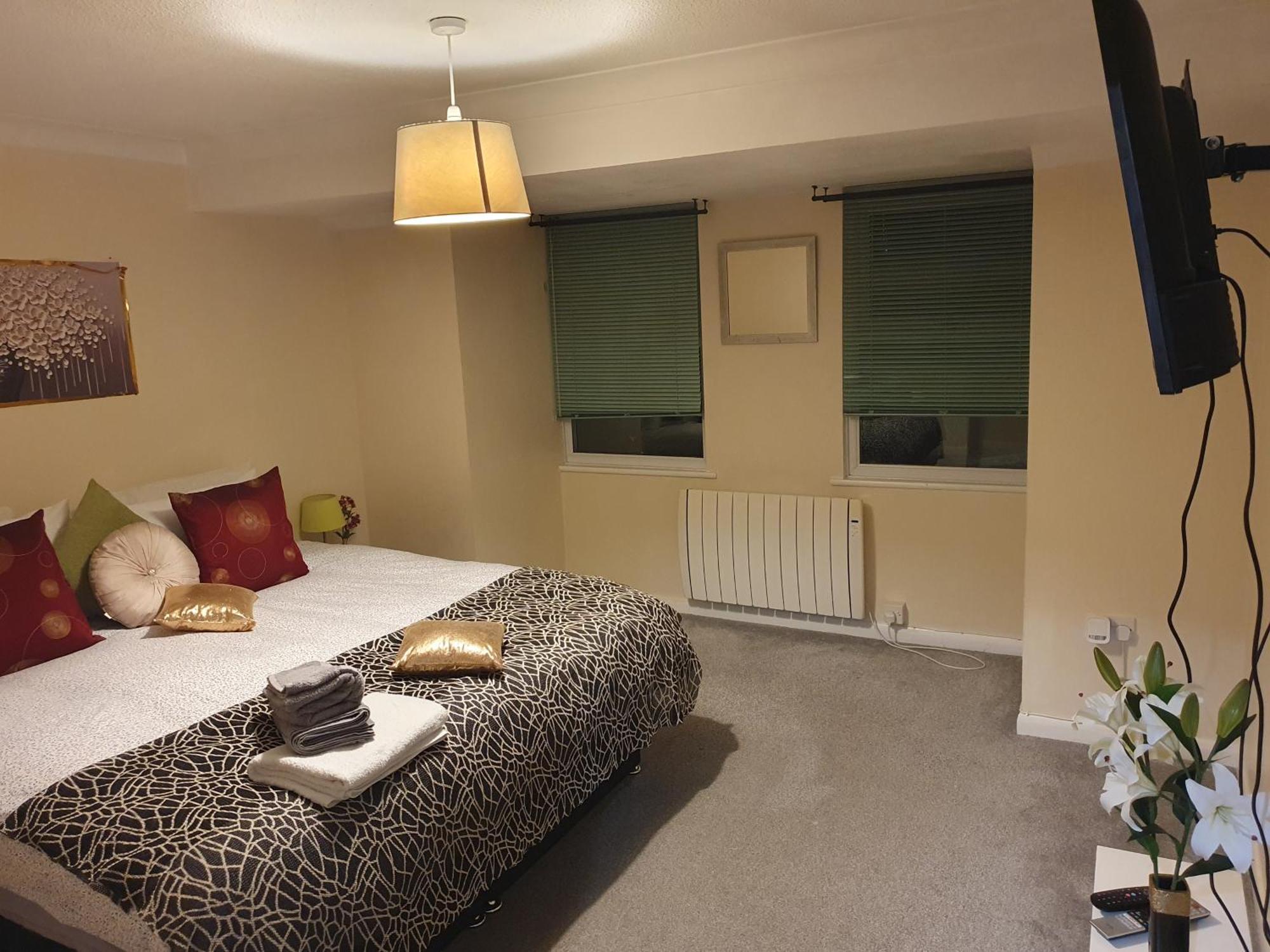 Lovely 1Bedrood Apartment Guildford Eksteriør billede