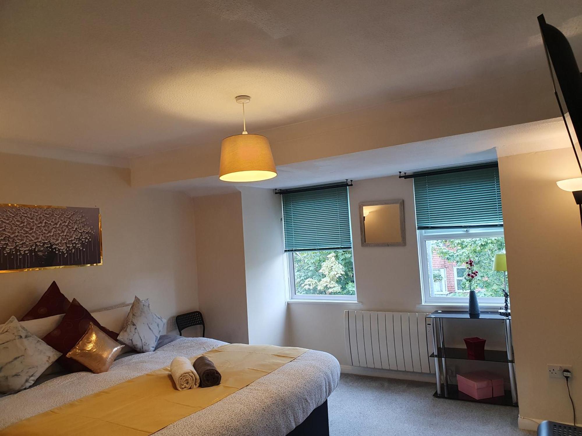 Lovely 1Bedrood Apartment Guildford Eksteriør billede