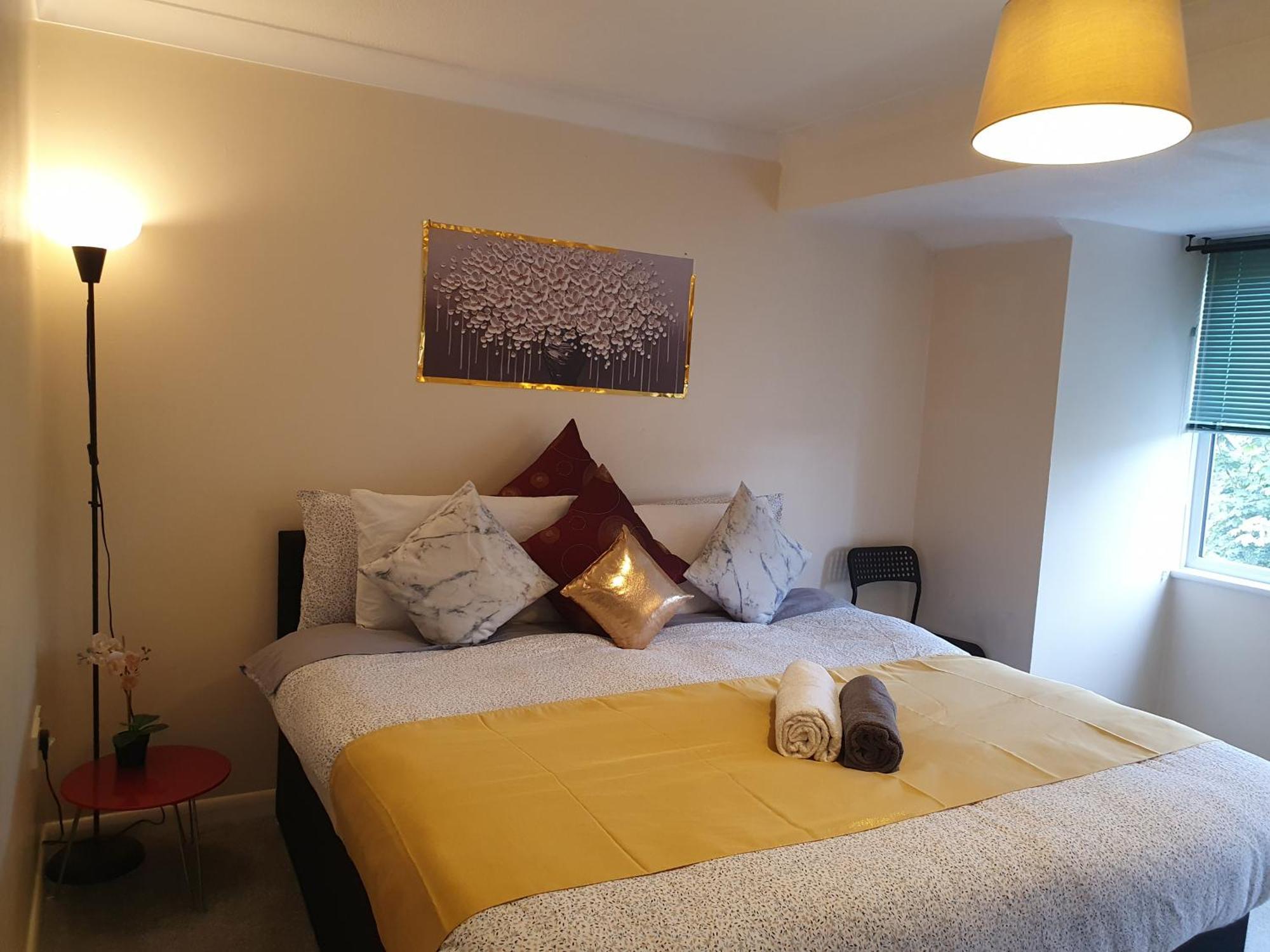 Lovely 1Bedrood Apartment Guildford Eksteriør billede